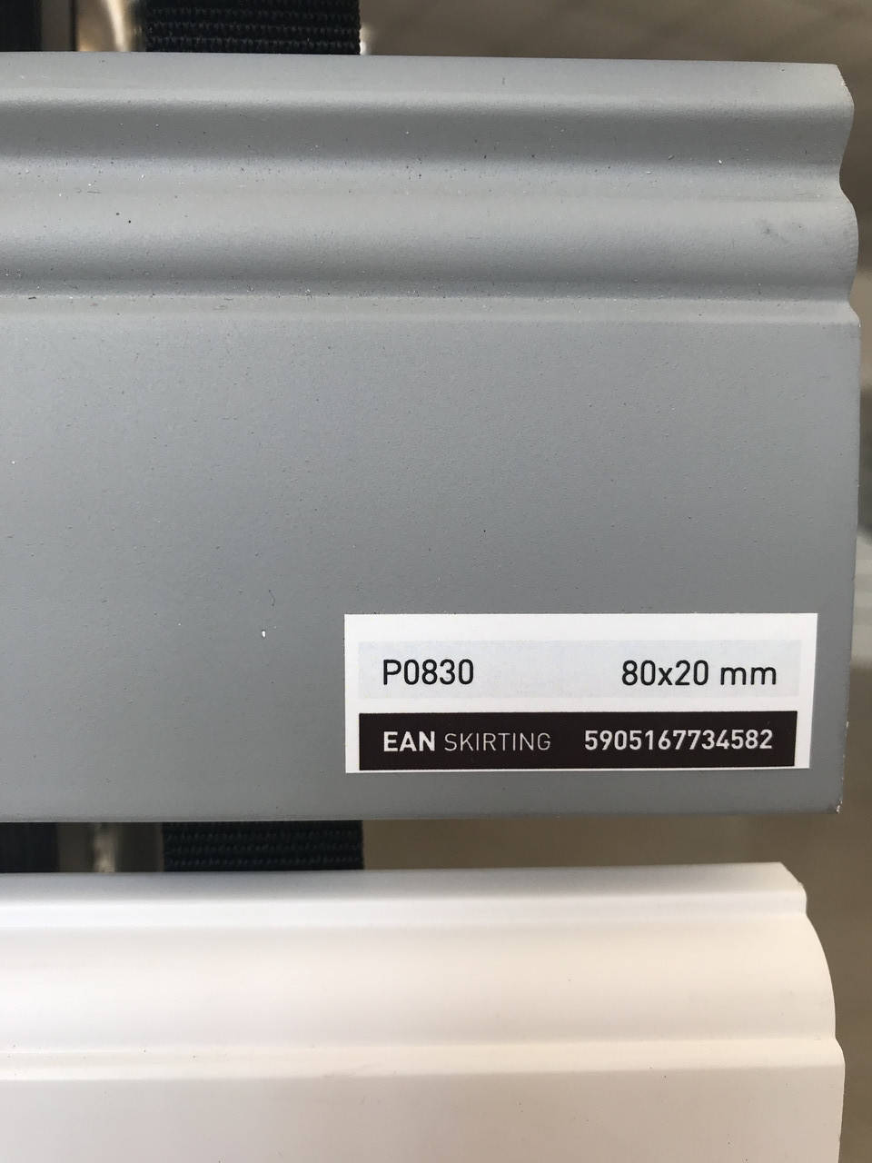 

Плинтус напольный Arbiton VEGA под покраску P0830 (80x20x2400)