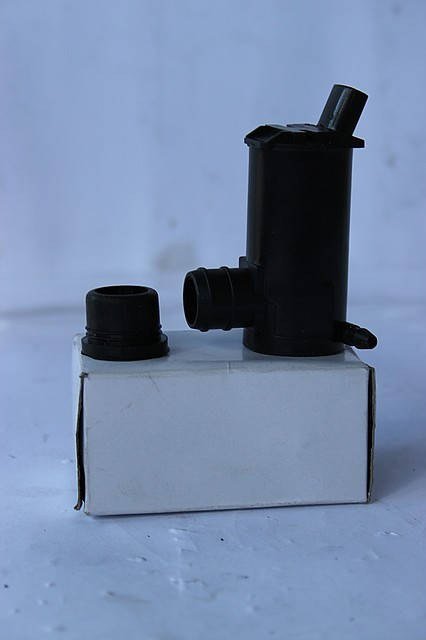 

Насос омывателя Нубира