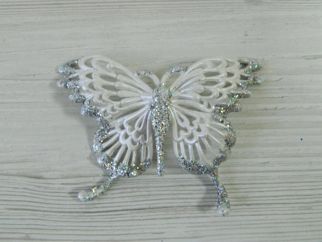 

Новорічна підвіска Метелик 10см біло-срібний