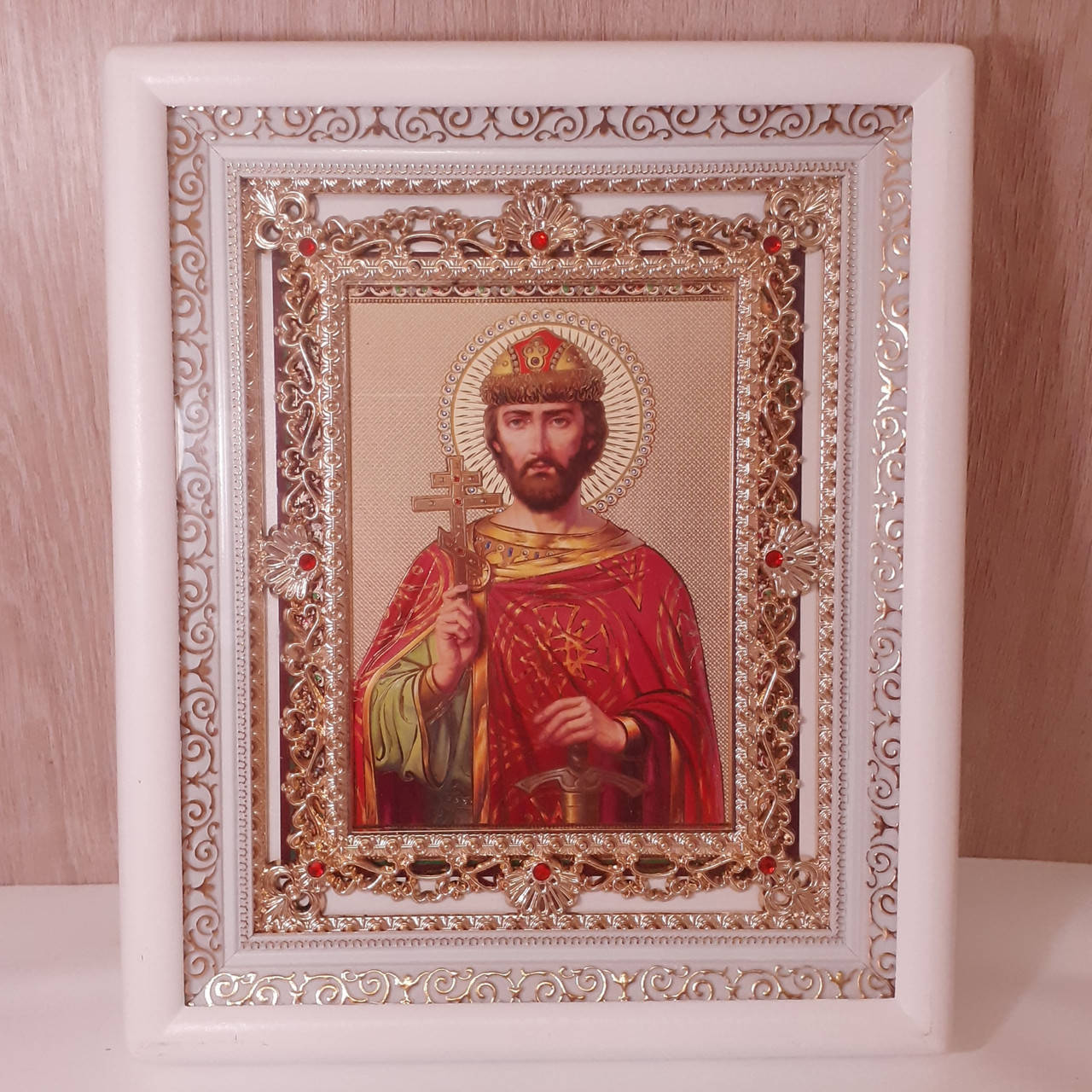 

Икона Святой благоверный князь Игорь, лик 15х18, в белом киоте с камнями