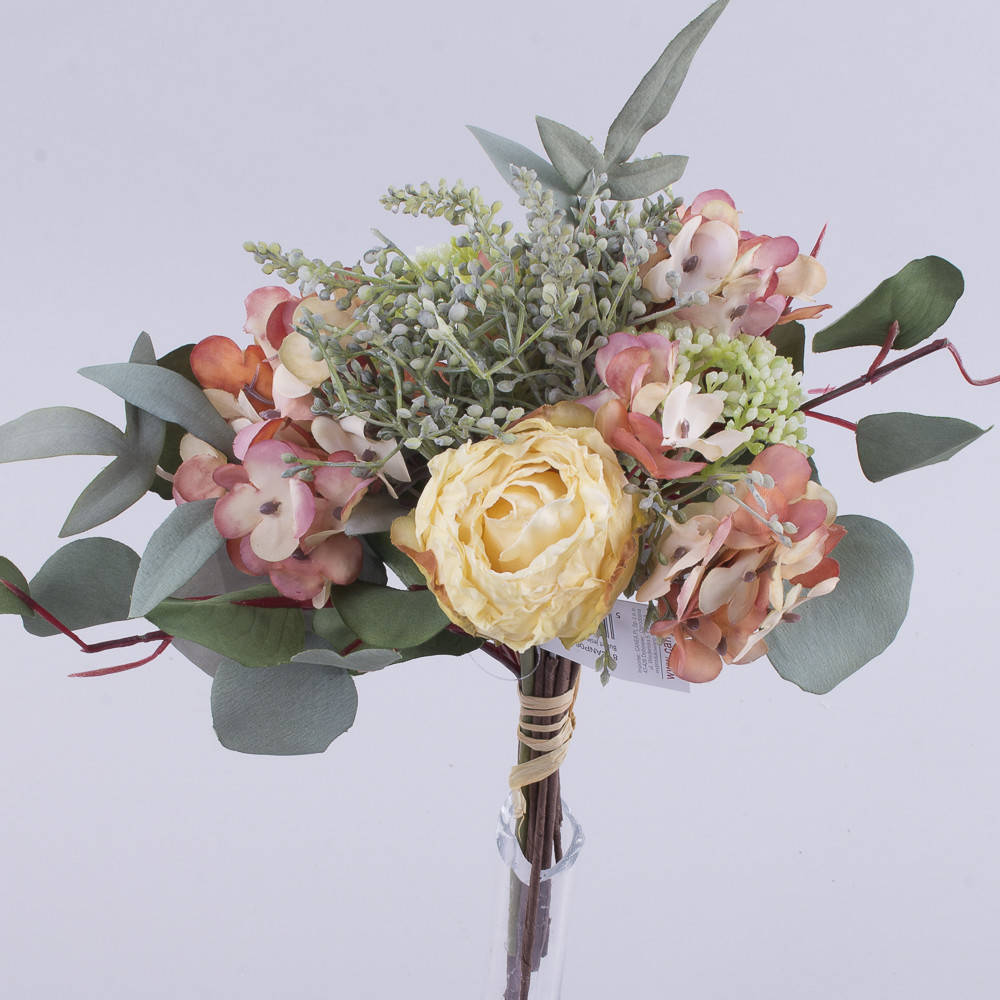 

Букет роза с эвкалиптом