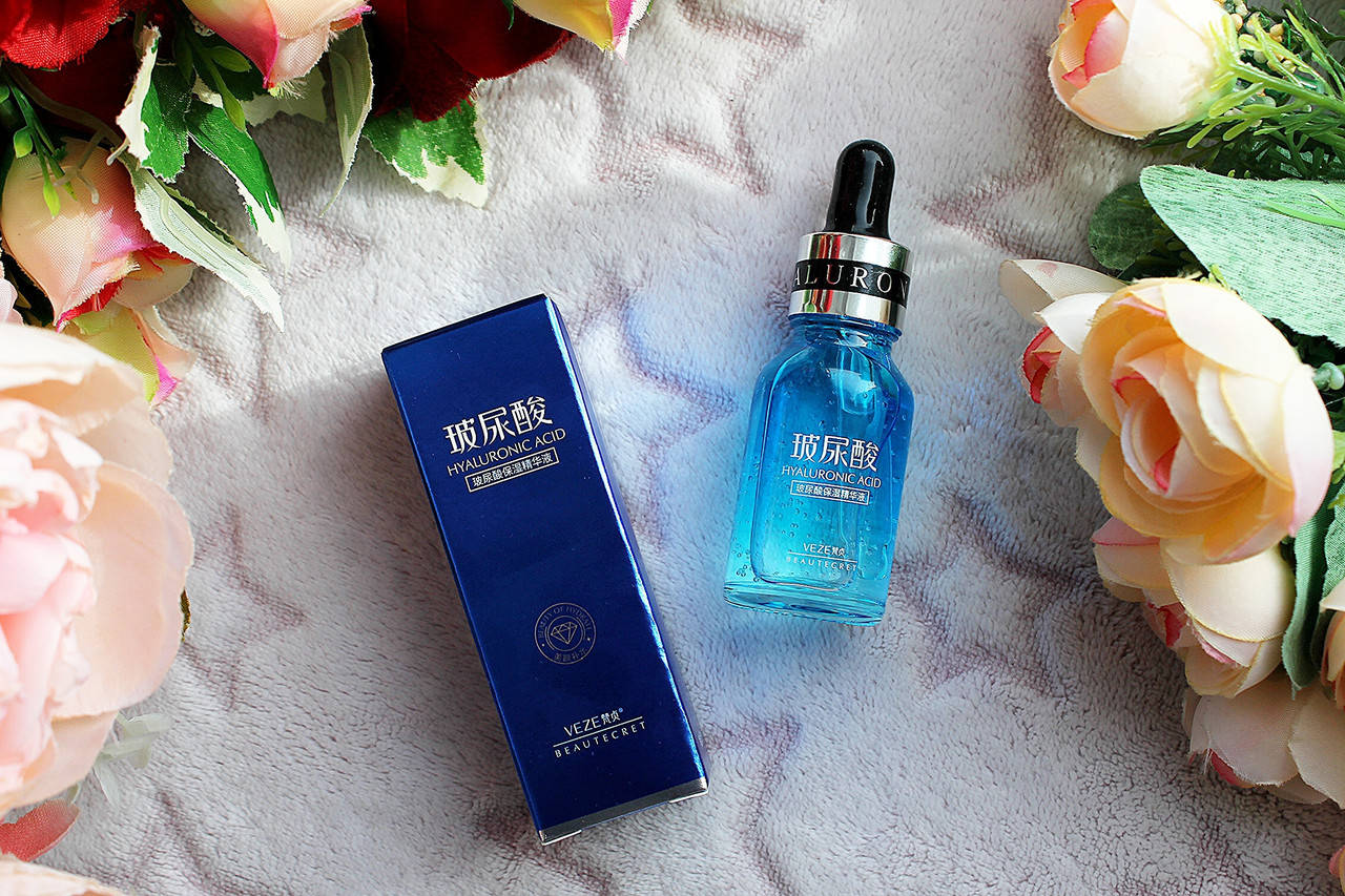 

Сыворотка с гиалуроновой кислотой VEZE Hyaluronic Acid – увлажнение и восстановление, 15 мл