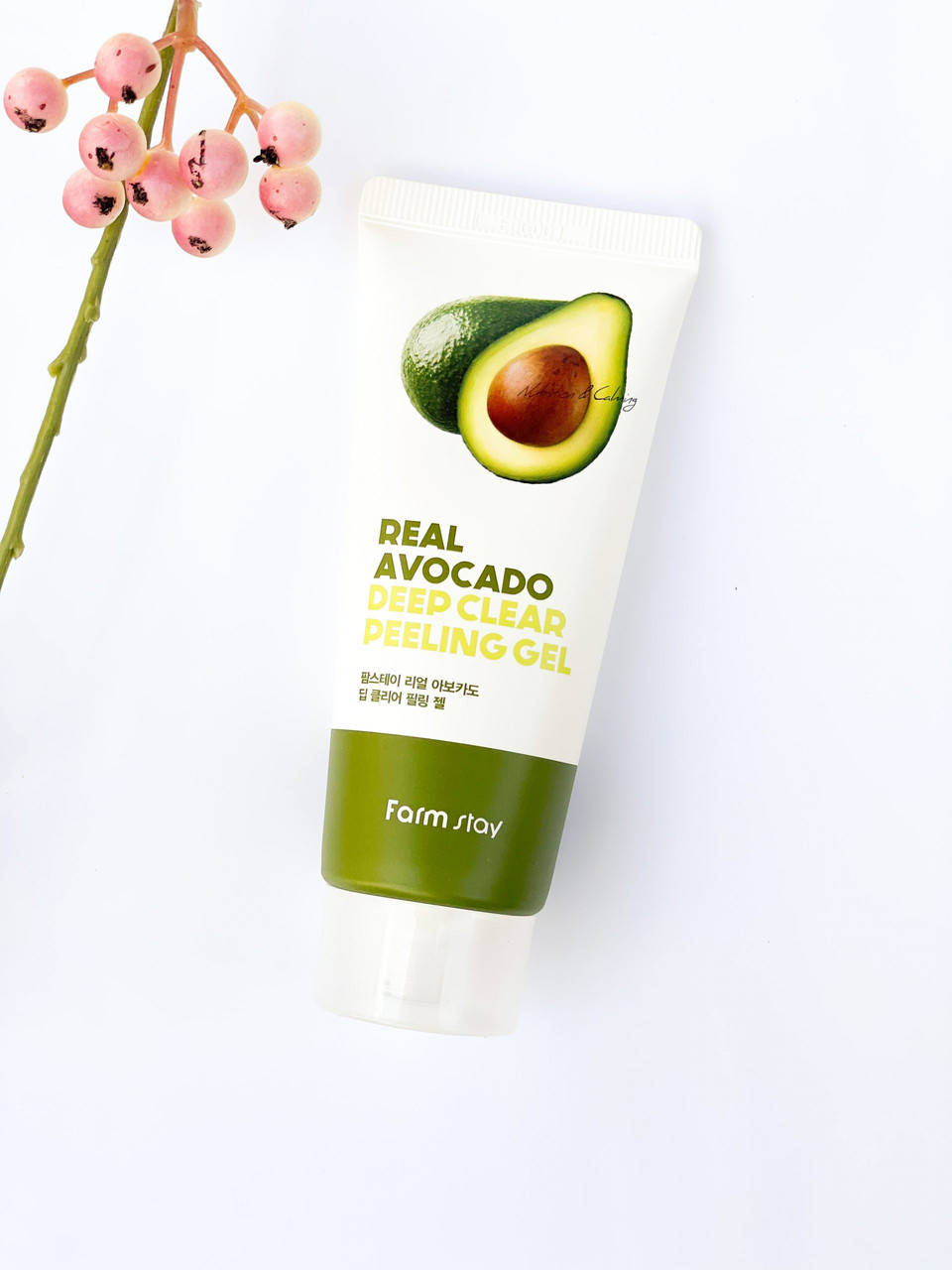 

Пилинг-гель с экстрактом авокадо FarmStay Real Avocado Deep Clear Peeling Gel 100 ml