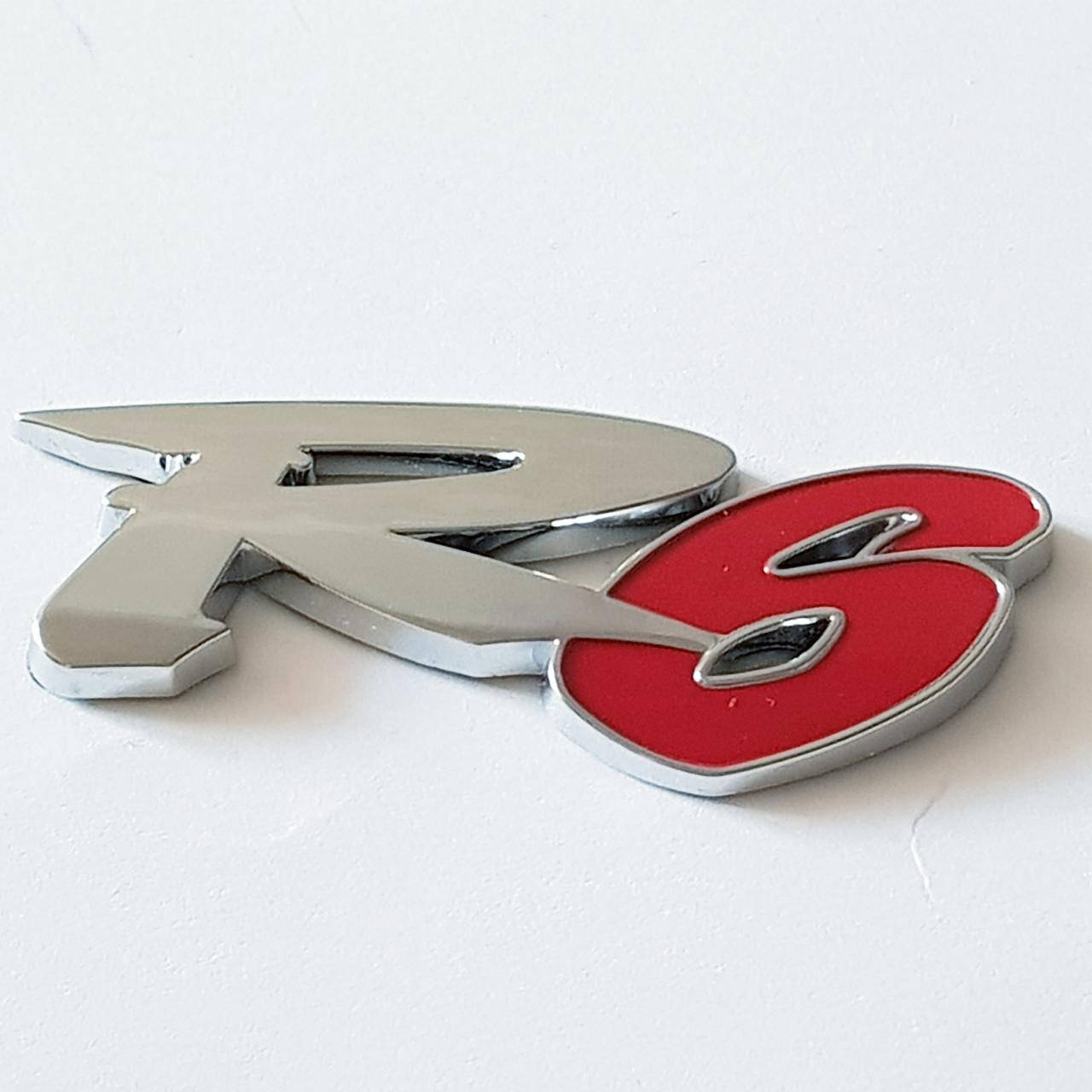 

Наклейка R6, объемная, хром