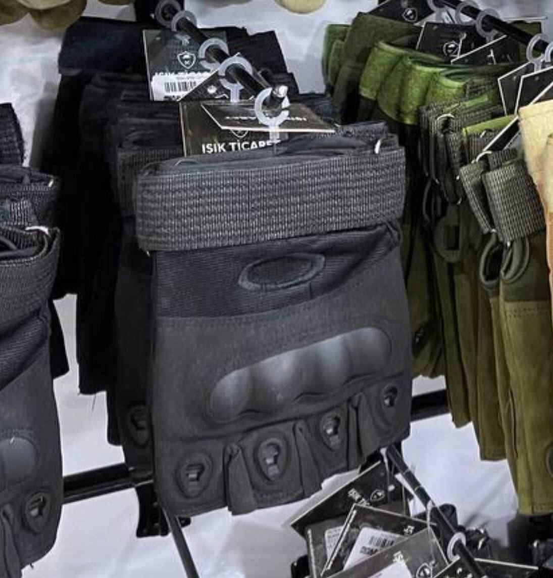 

Тактические перчатки Pars половинные ЧОРНІ L XL