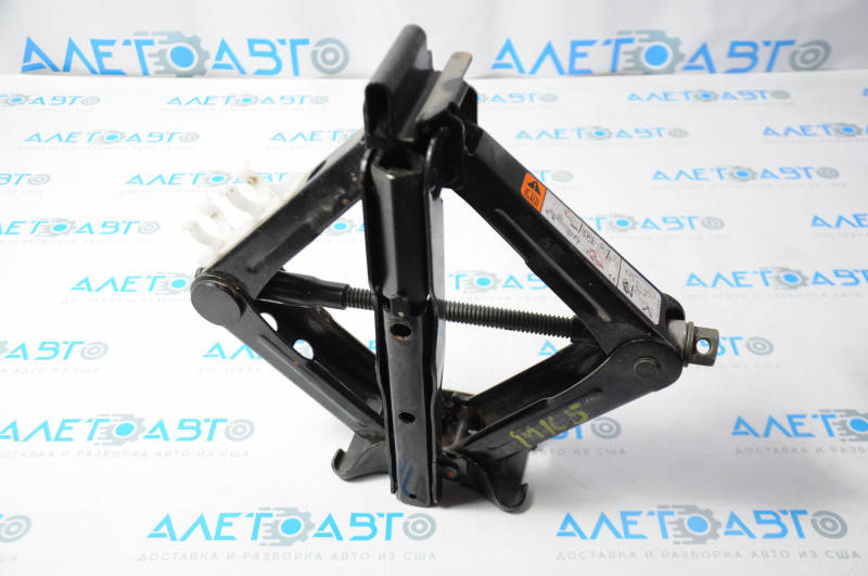 

Домкрат Ford Fusion mk5 13-20 тип 3 с ключом ES7Z-17080-A Форд Фьюжен 2013-