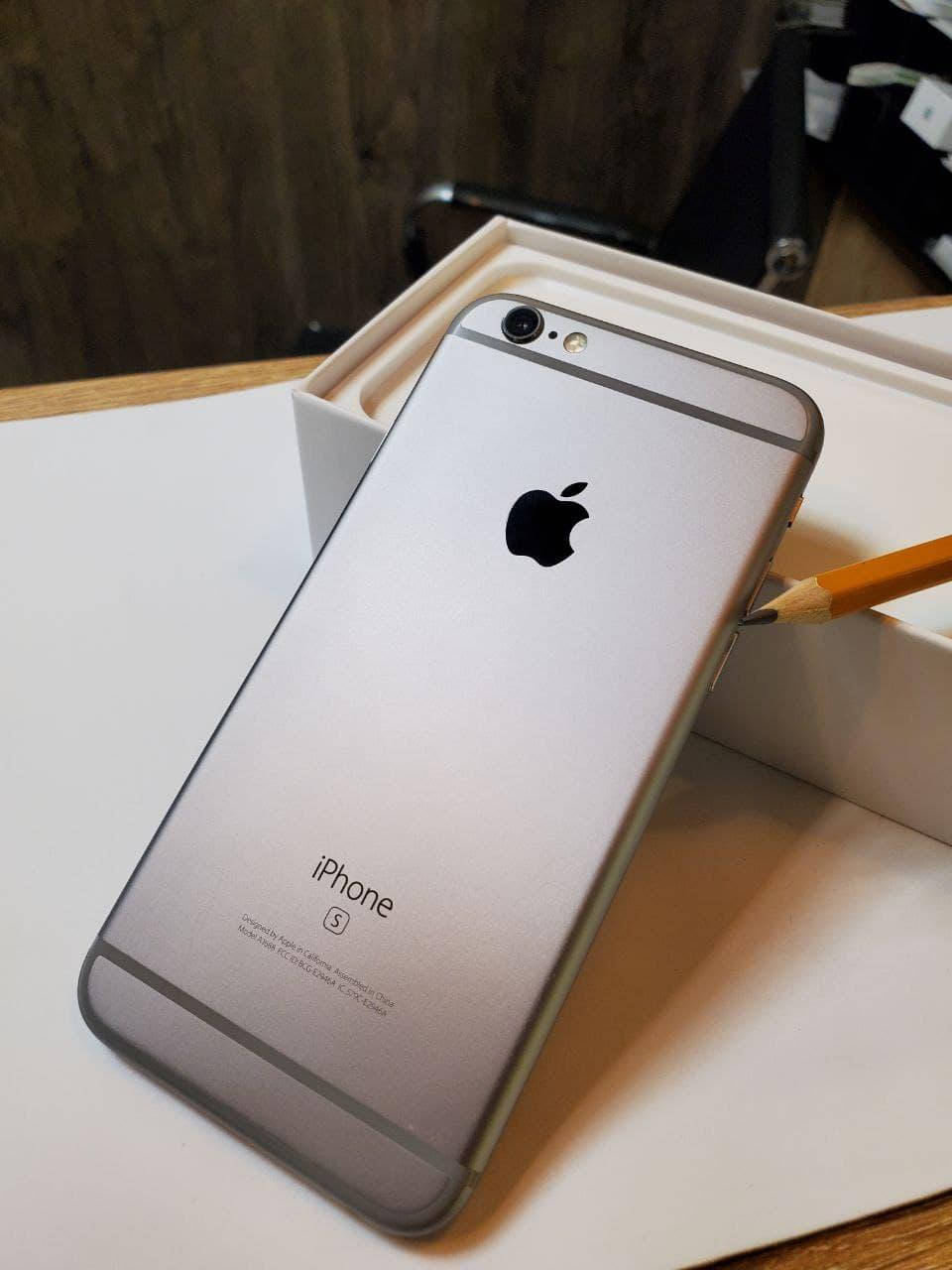 

Б/У Apple iPhone 6s 16 GB Space Gray Neverlock, Белый