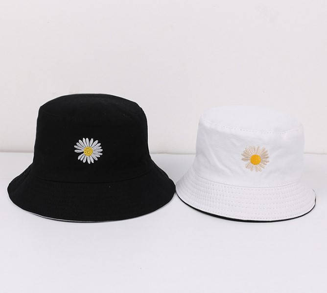 

Панама Шляпа Ромашка двусторонняя черный и белый размер 56-58 см