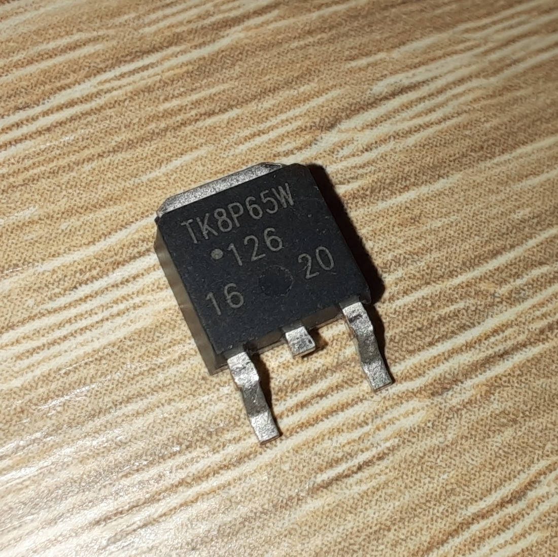 

Транзистор TK8P65W