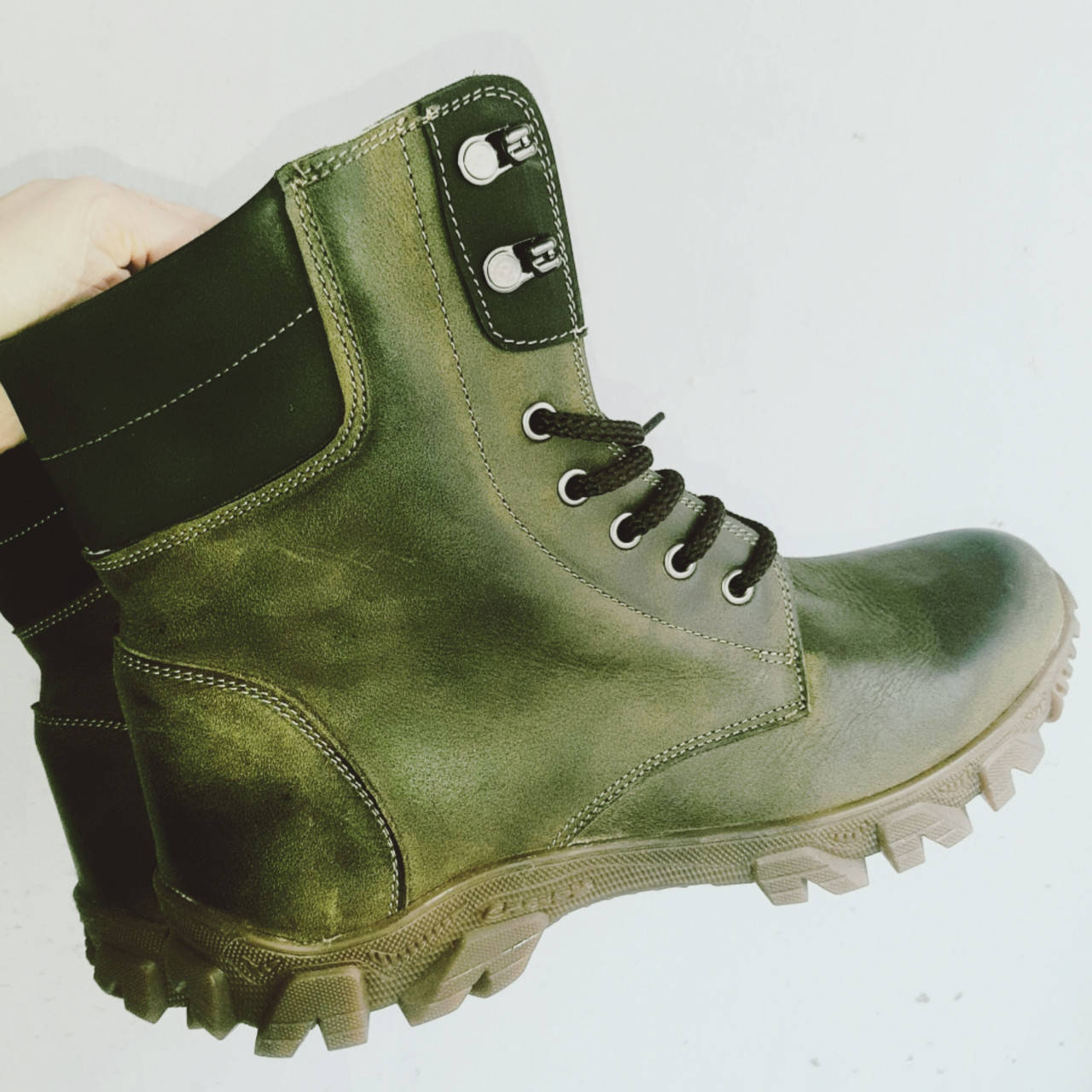 

Берцы кожанные олива