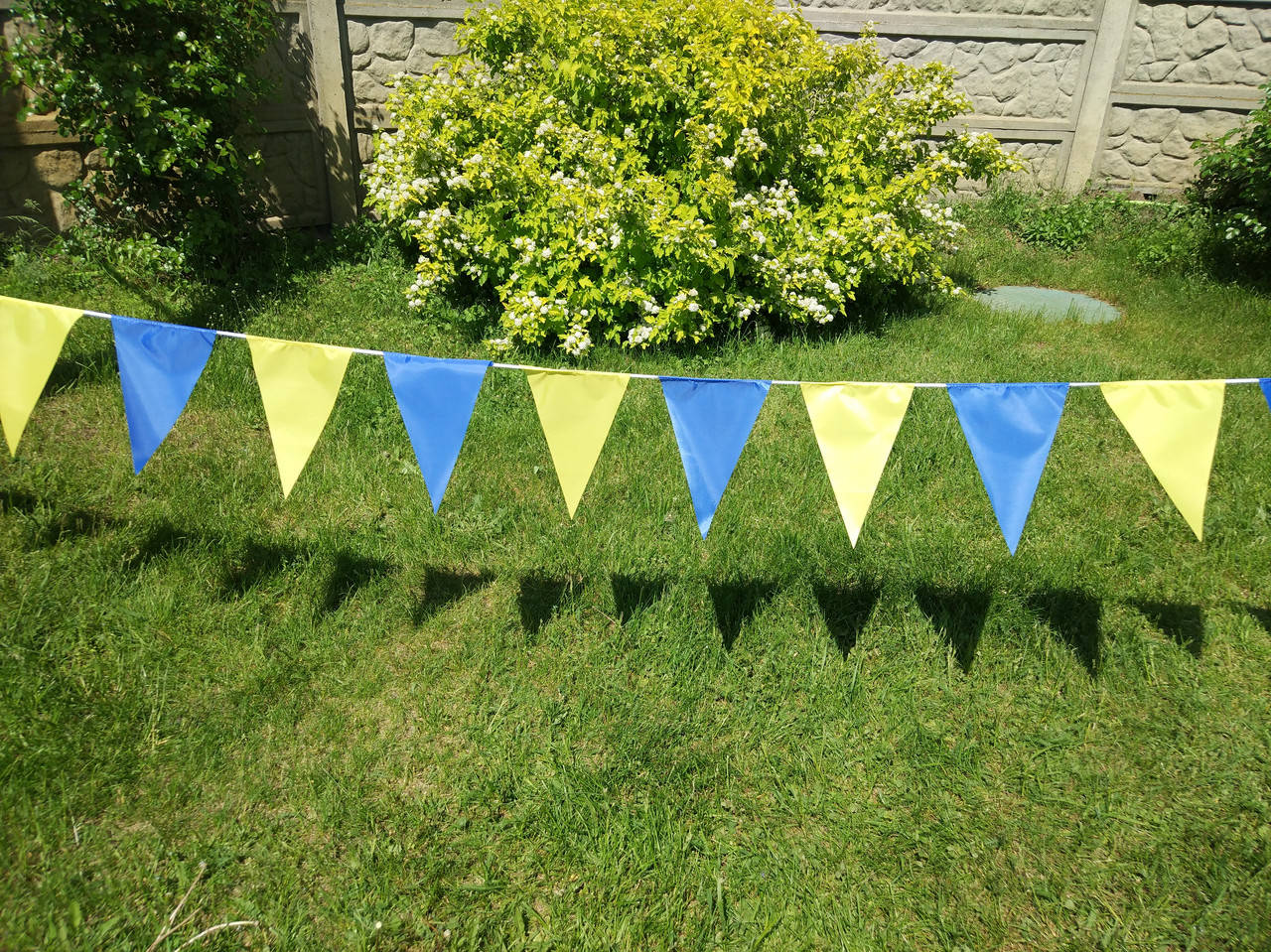 

Гирлянда - флажки гірлянда прапорці синьо-жовта Украина из сине-жёлтых тканевых флажков от 10 м