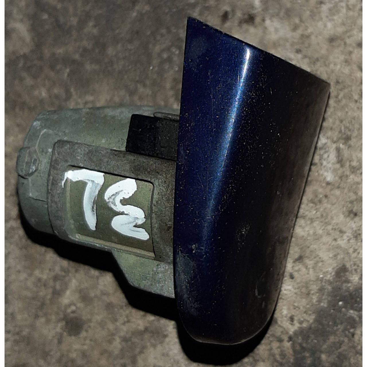 

Заглушка ручки двери задней левой наружной Volkswagen Passat B5+