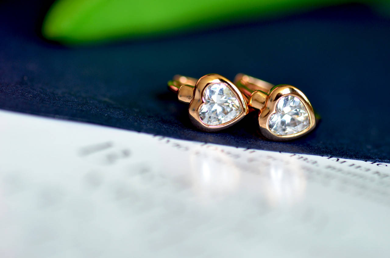 

Серьги сердечки, медицинский сплав. Размер 13 на 8 мм.