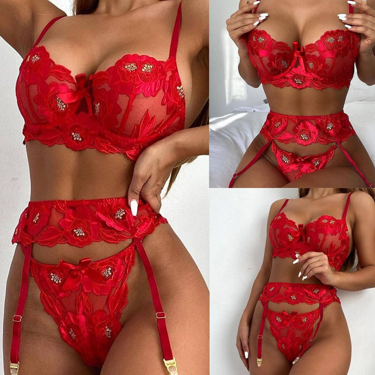 

Кружевное нижнее белье, Красный