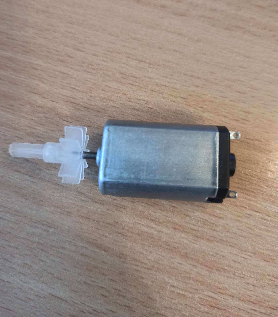 

Моторчик, двигатель для маникюрного фрезера, 20*32