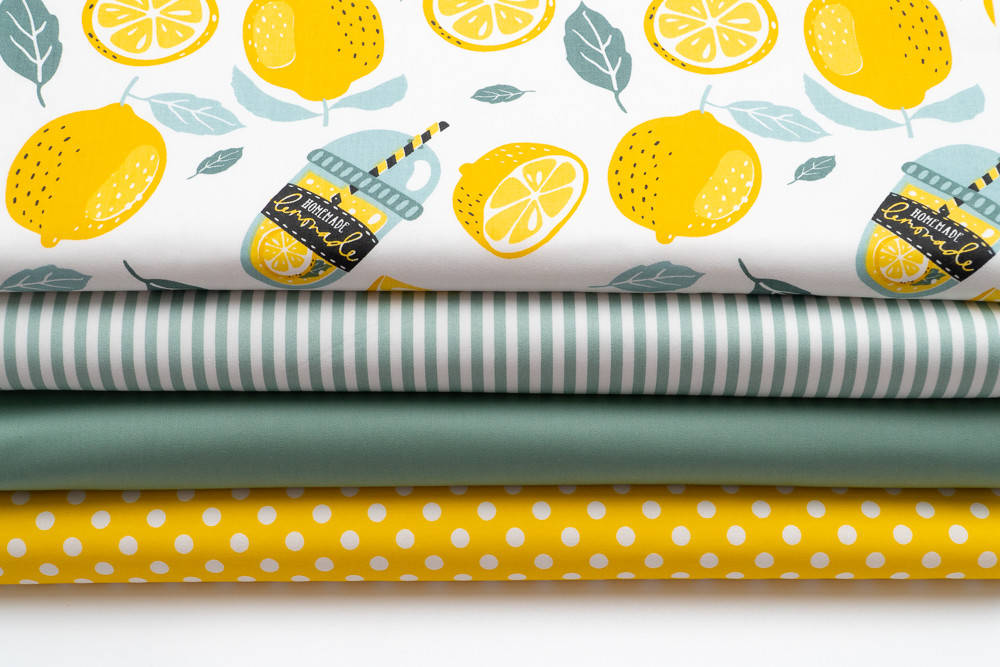 

Набор сатиновых тканей 40*40 см из 4-х шт "Лимонад с трубочкой, полоска и горошек" №245