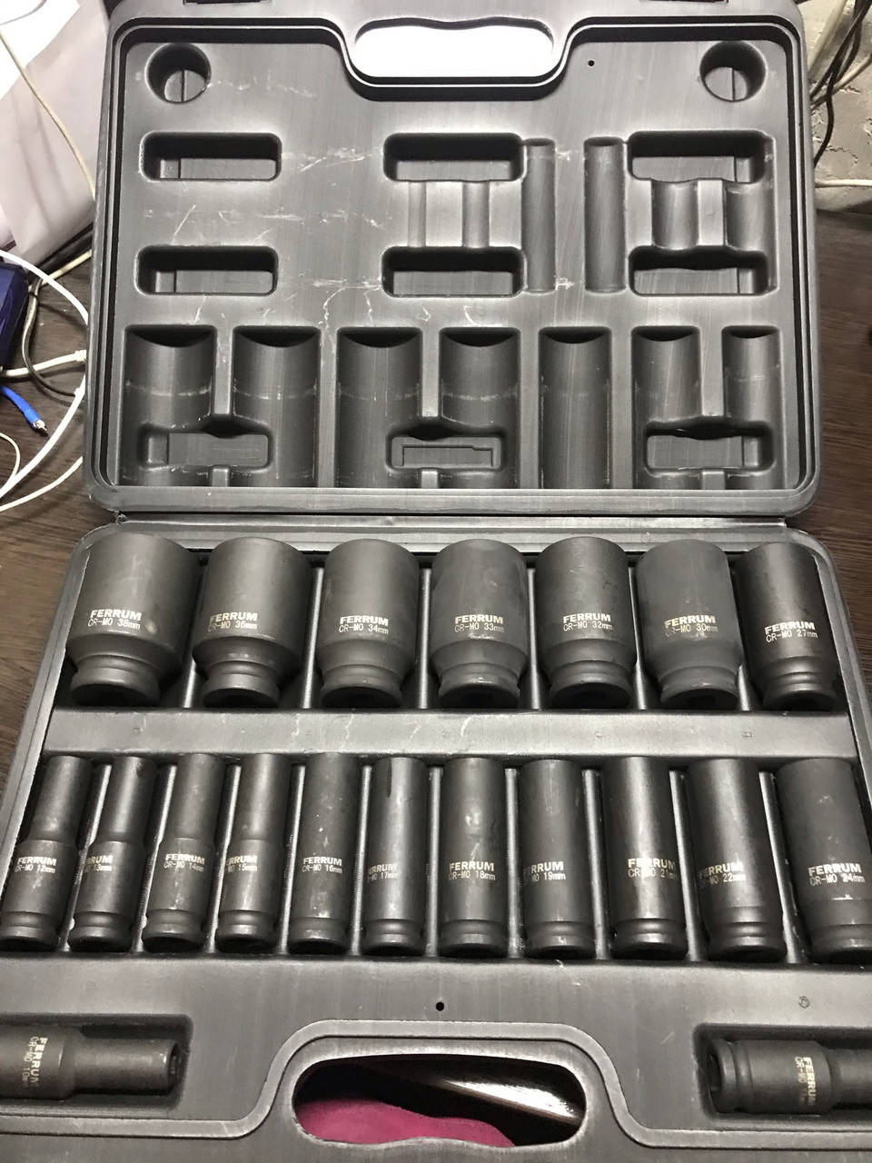 

Набор головок к гайковерту FERRUM 1/2" 10-38 MM 20шт