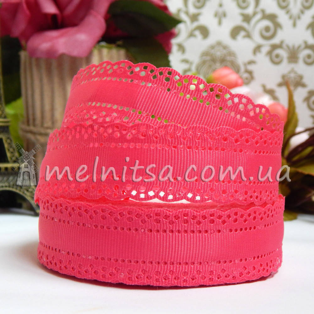 

Лента репс с перфорацией по краям, 25 мм, малиновый