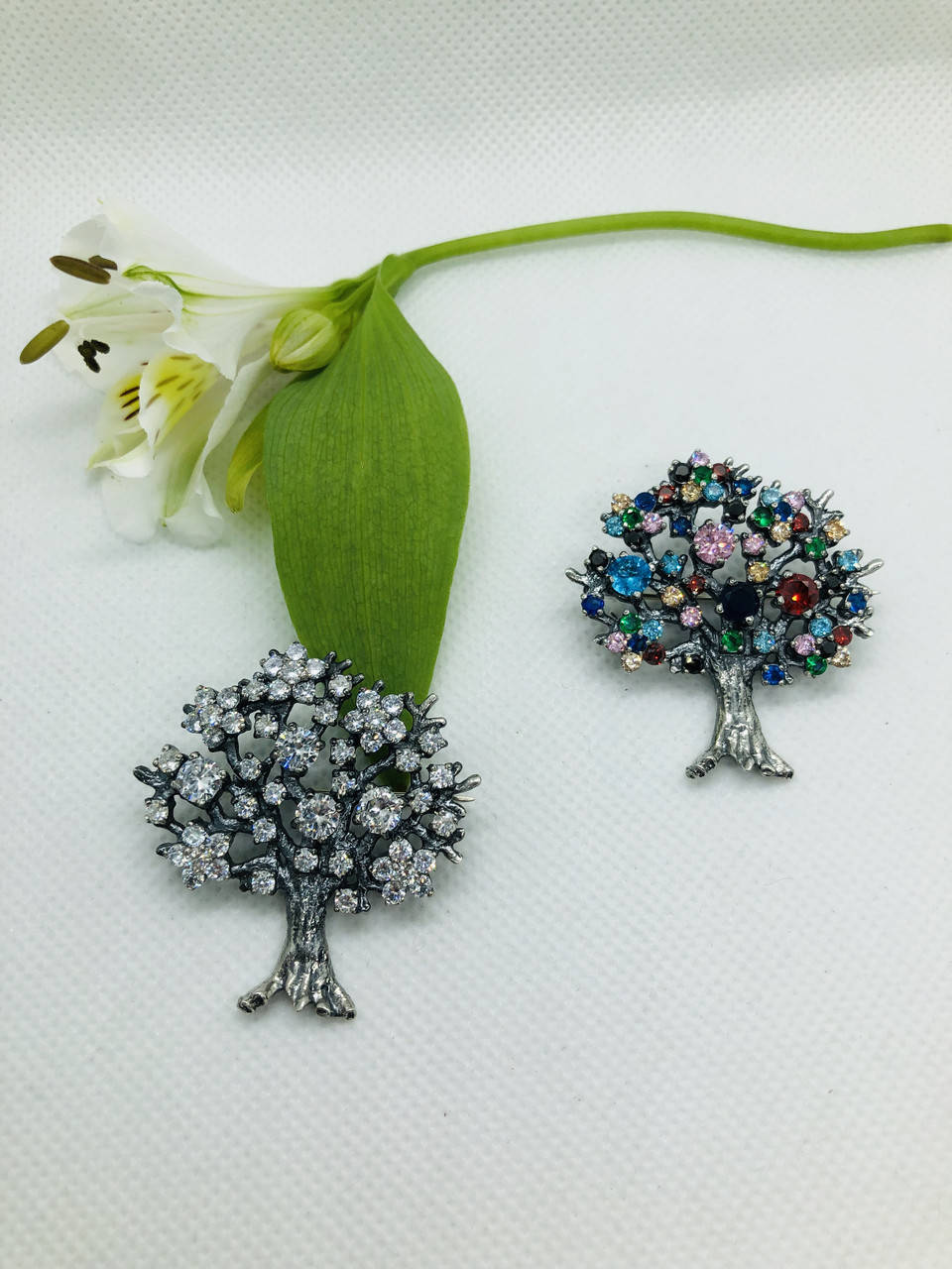 

Брошь серебряная Древо