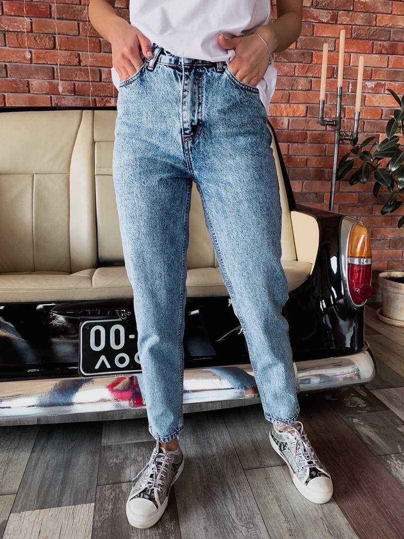 

Джинсы женские МОМ новая модель