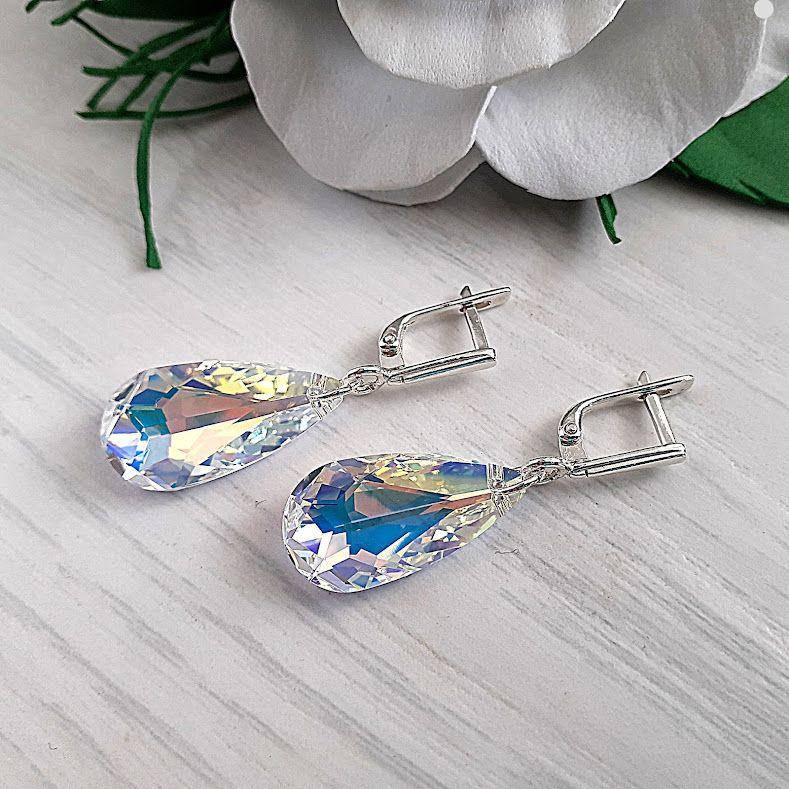 

Серьги с кристаллами Swarovski в форме утонченной капли