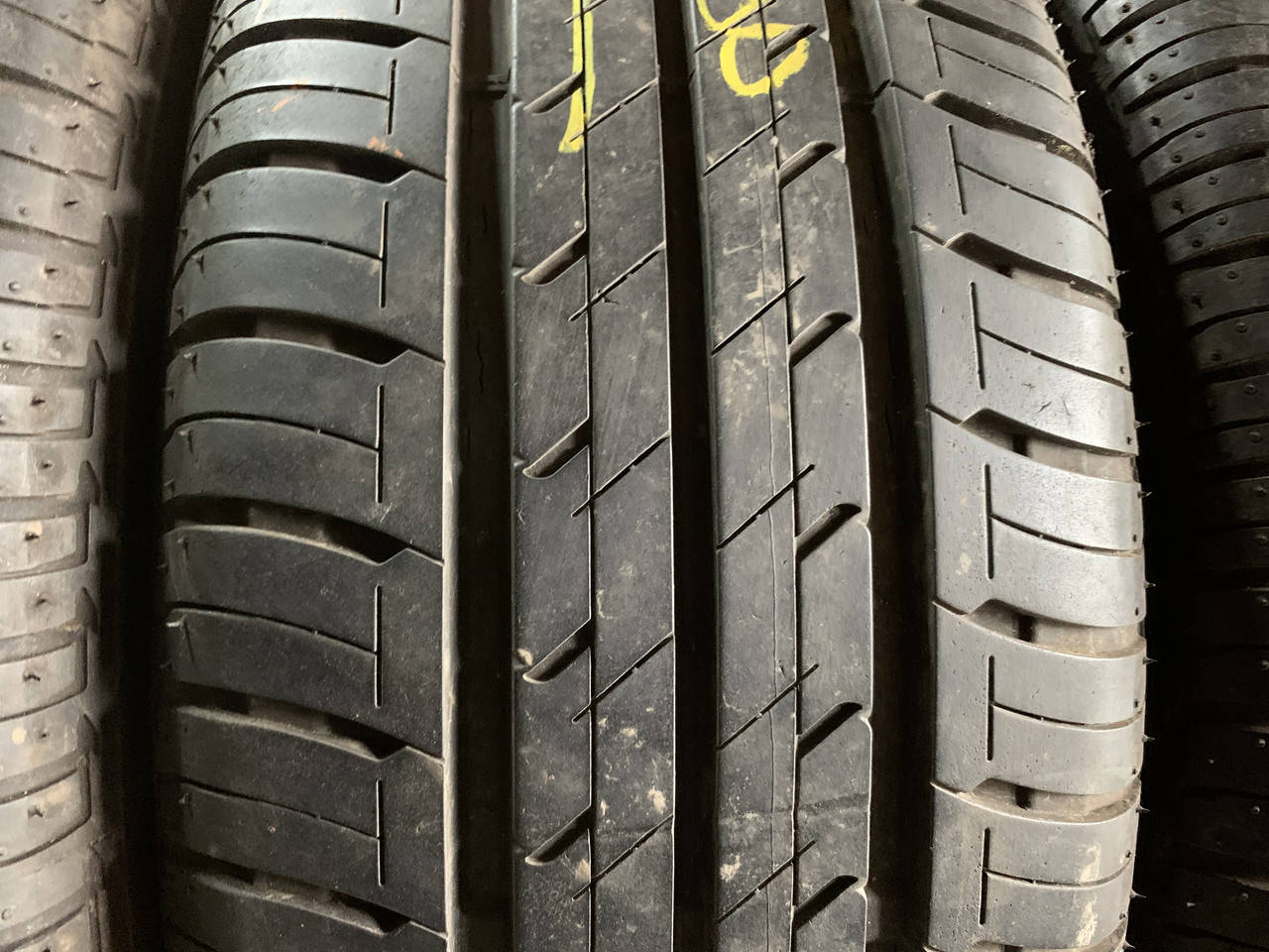 

4шт 195/60r15 Bridgestone Ecopia Ep150 6,5-7мм 19,18рік