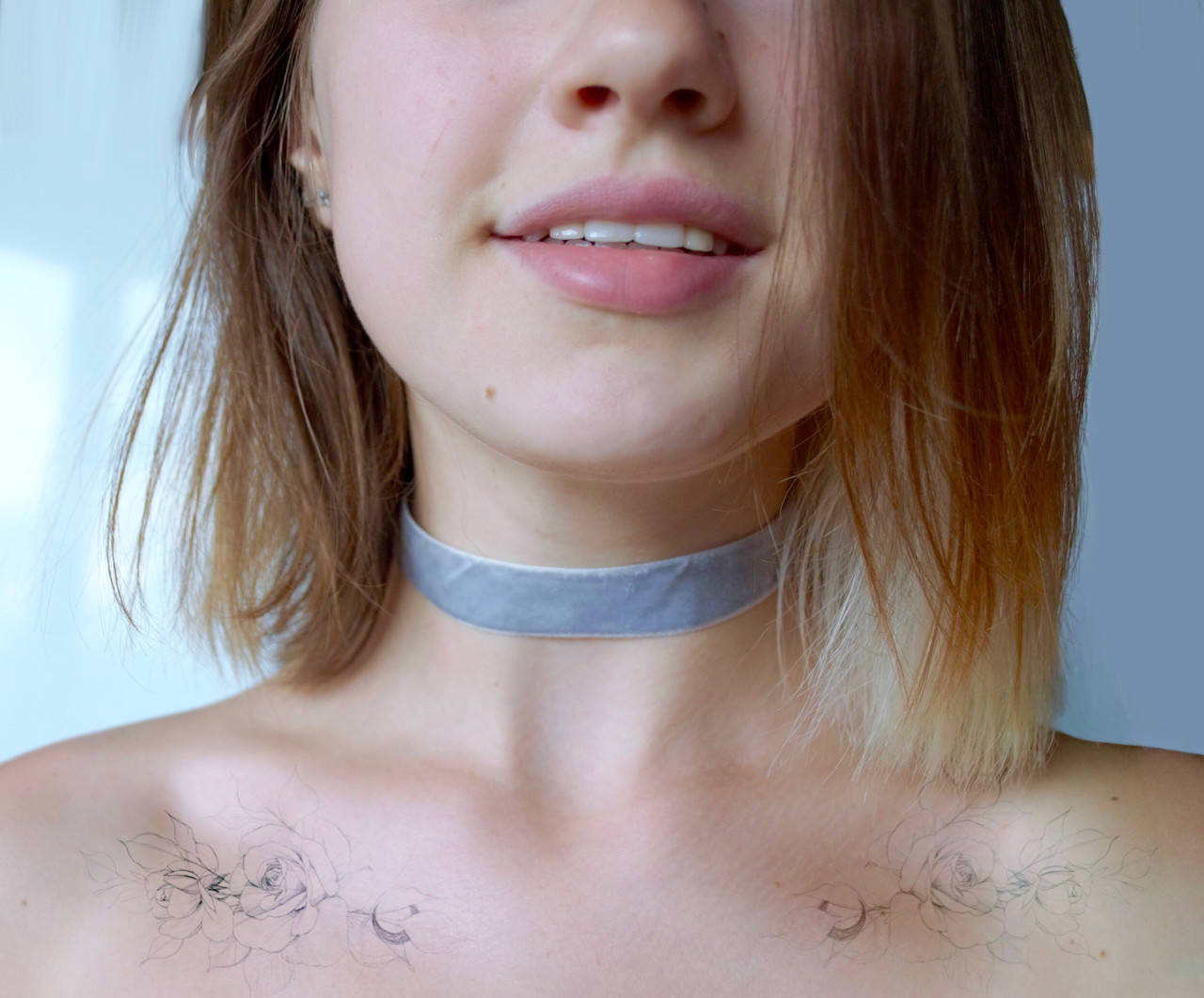 

Серый бархатный чокер