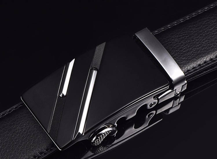 

Ремень мужской классический кожаный с пряжкой автомат (серебро), Черный