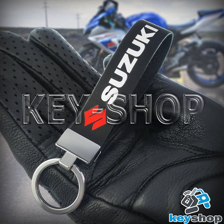 

Брелок для мотоключей Suzuki (Сузуки) кожаный, черный с хромированной фурнитурой