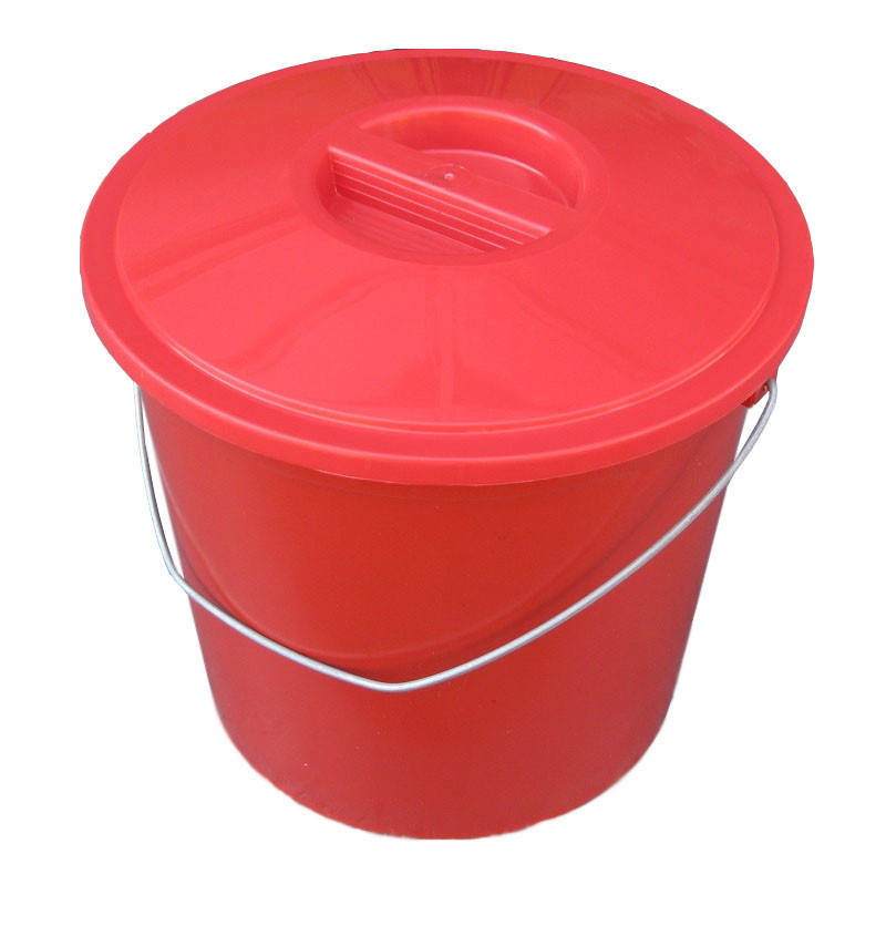 

Ведро пластиковое 17 литров цветное с металлической ручкой и крышкой "ПолимерАгро", Разные цвета