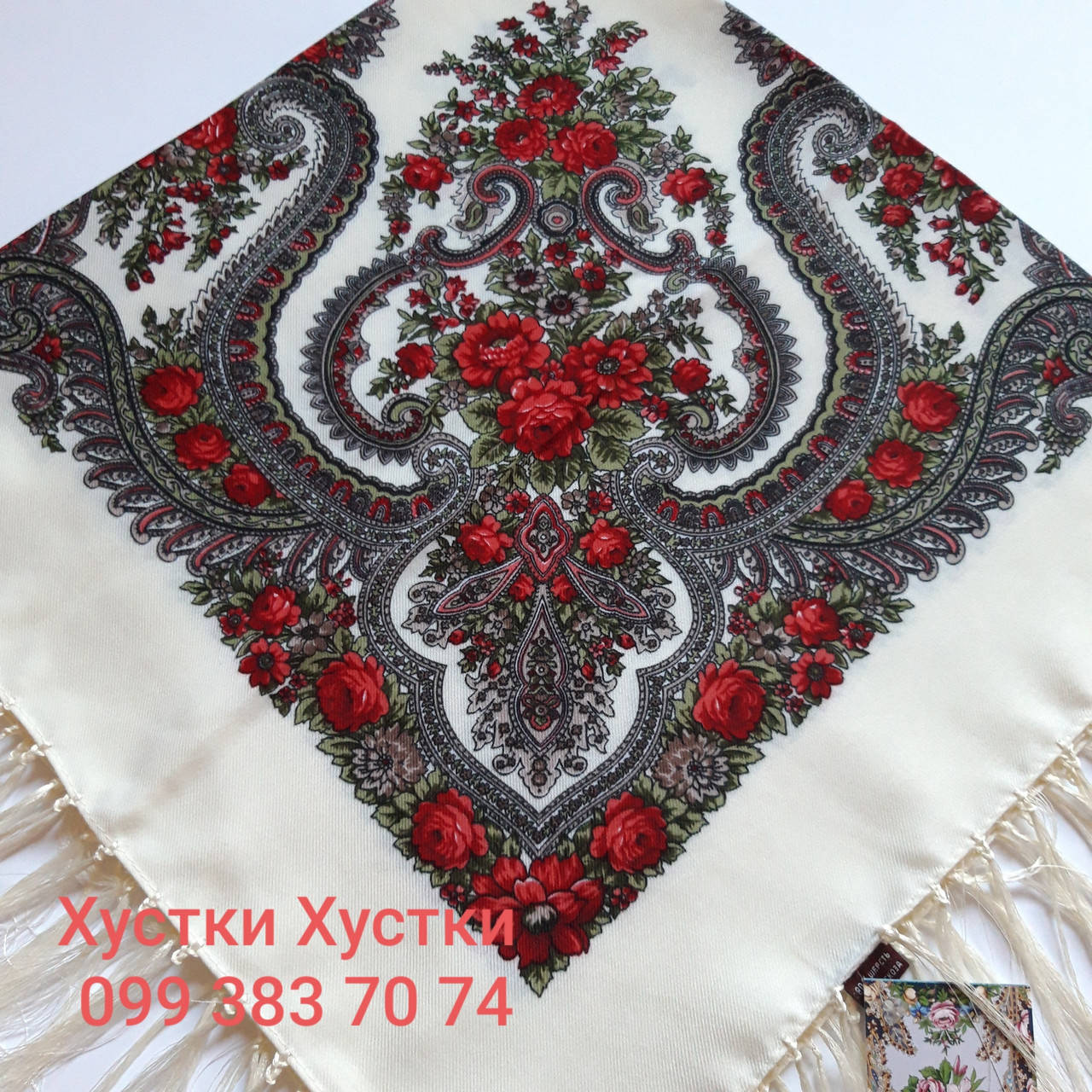 

Хустка з квітами 80×80см Платок