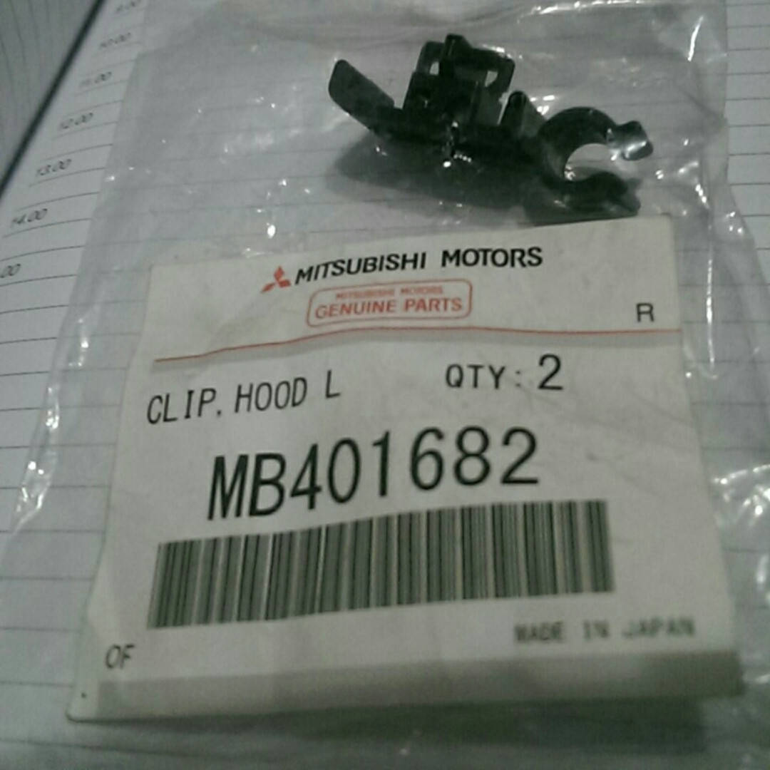 

Клипса крепления опоры капота MMC - MB401682