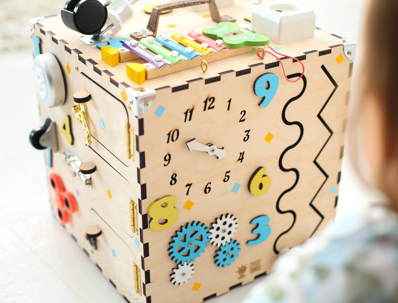 

Бизикуб 30*30*30 дерево. Бизиборд. Бізіборд. Бізікуб. Без краски, максимально натуральный/2