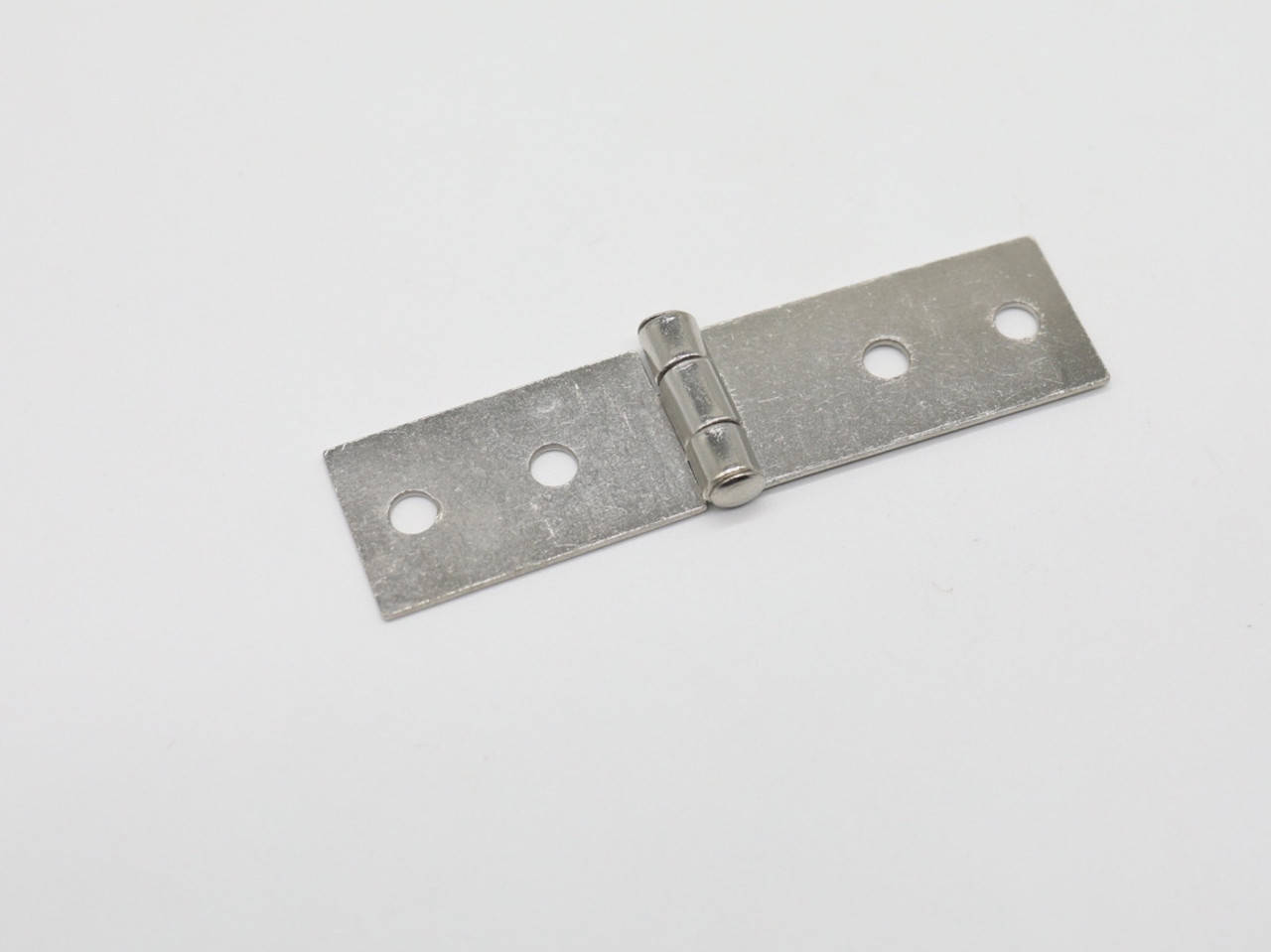 

Петля серебро. 75х19мм