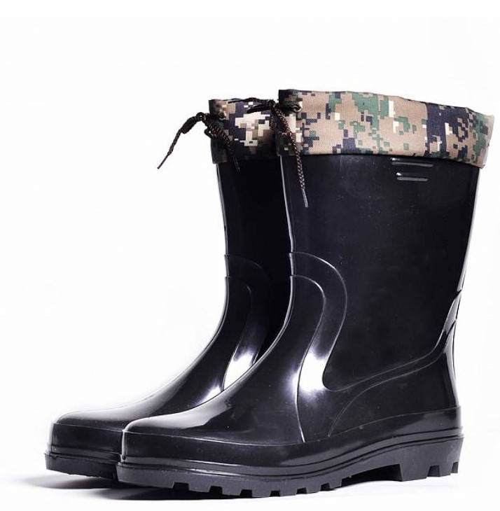 

Мужские резиновые сапоги утепленные с манжетой черные