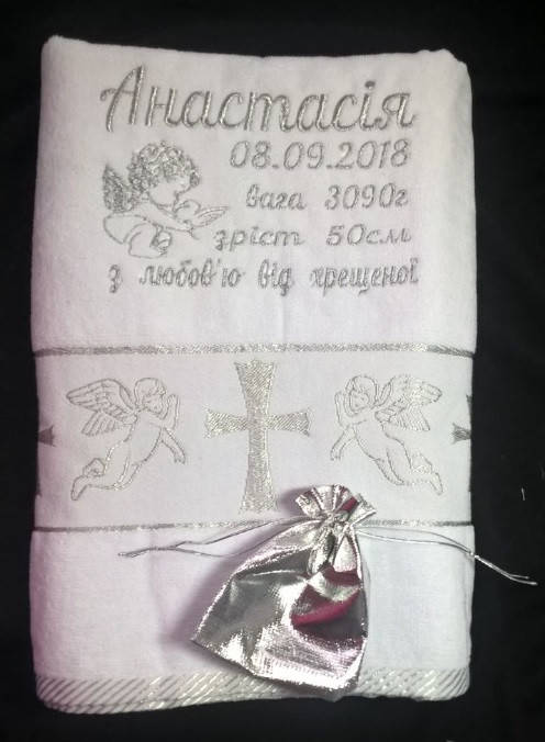 

Крыжма велюровавя именная, 70х140 Анастасия серебро, Белый