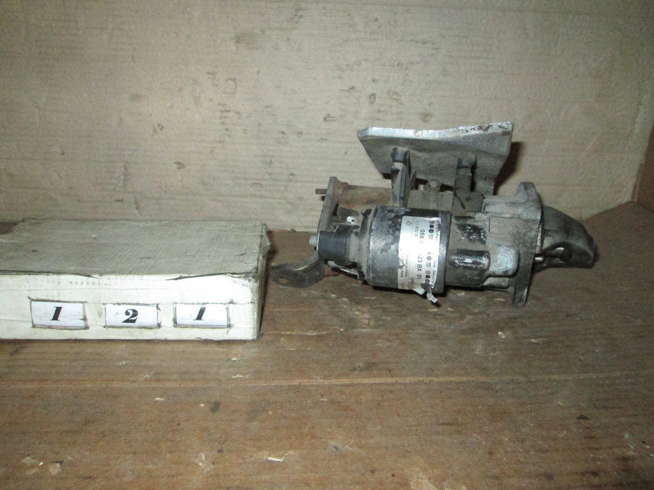 

№121 Б/у стартер 1,8 для Audi A4 B5 1994-2001