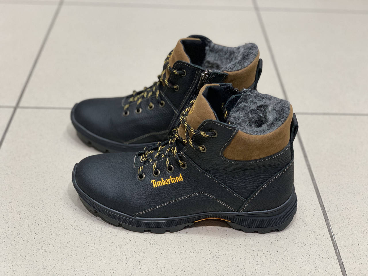 

Зимние кроссовки Timberland шнурок/молния, Черный