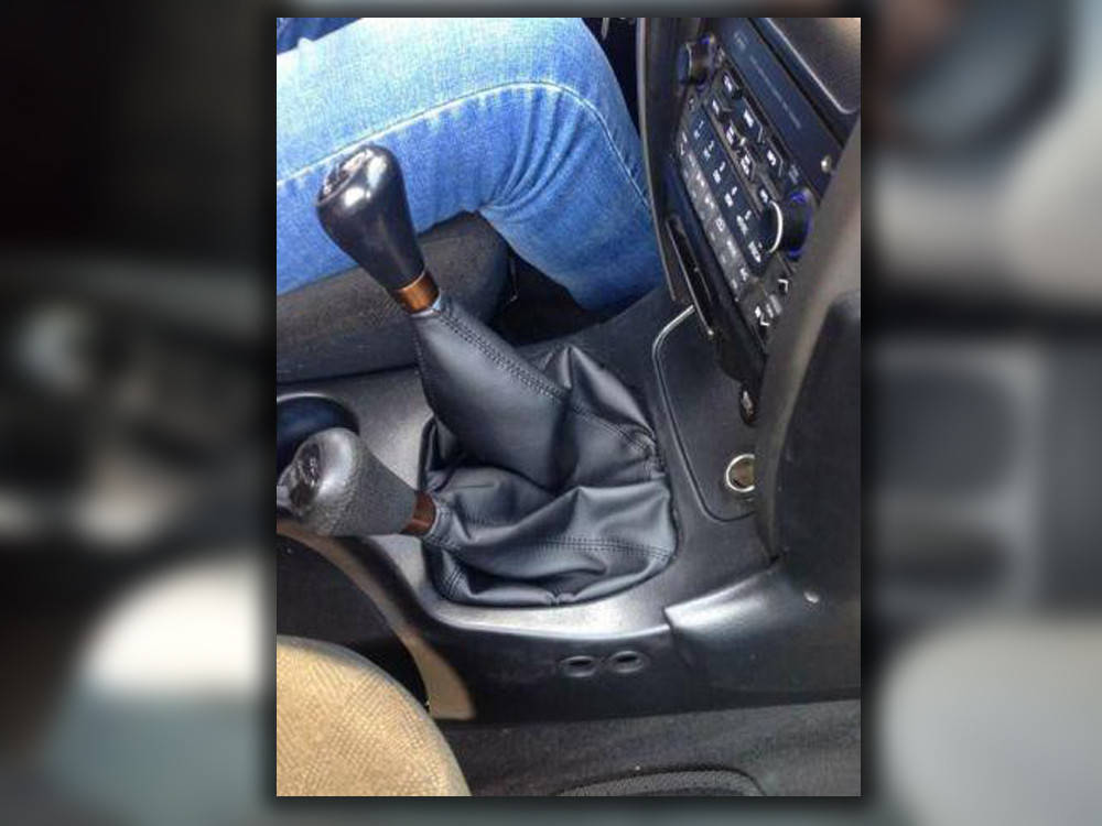 

Чехол ручки кпп Great Wall Hover с раздаткой (Orticar)