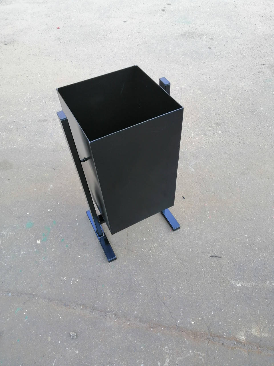 

Урна металлическая для мусора 45 л, Черный