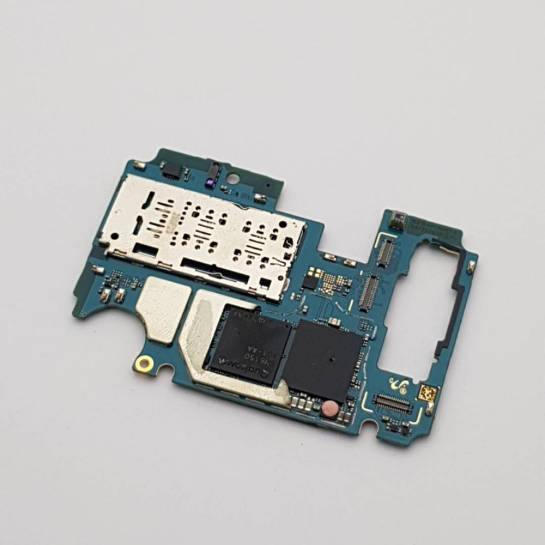

Нерабочая материнская плата (донор) Samsung A705 (нерабочая флэш)