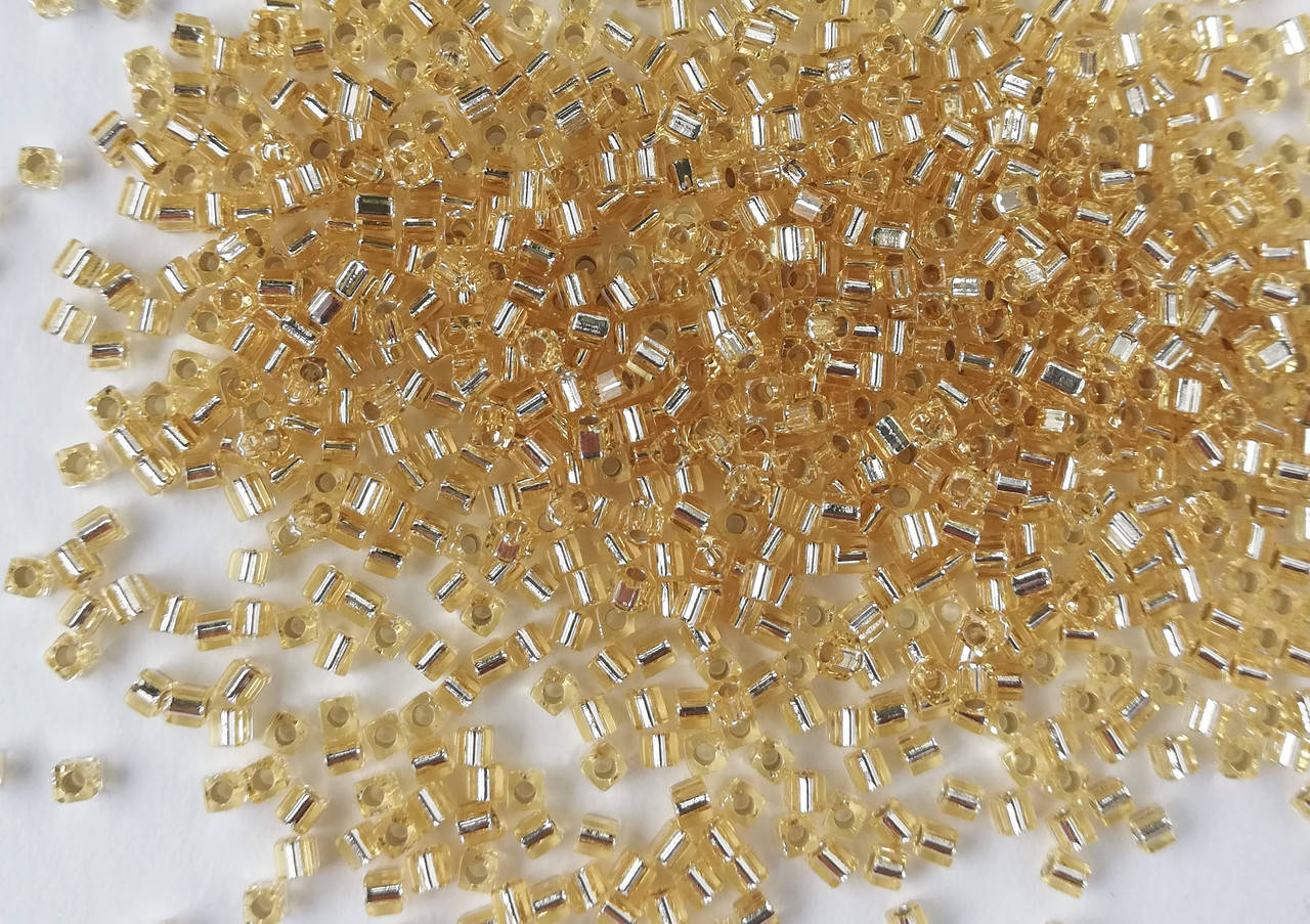 

Miyuki Square Beads 1,8 мм SB0003 Gold Silver Lined