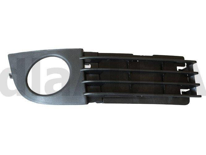

Audi A6 01-03 передняя решетка в бампер с противотуманками п, арт. DA-4047