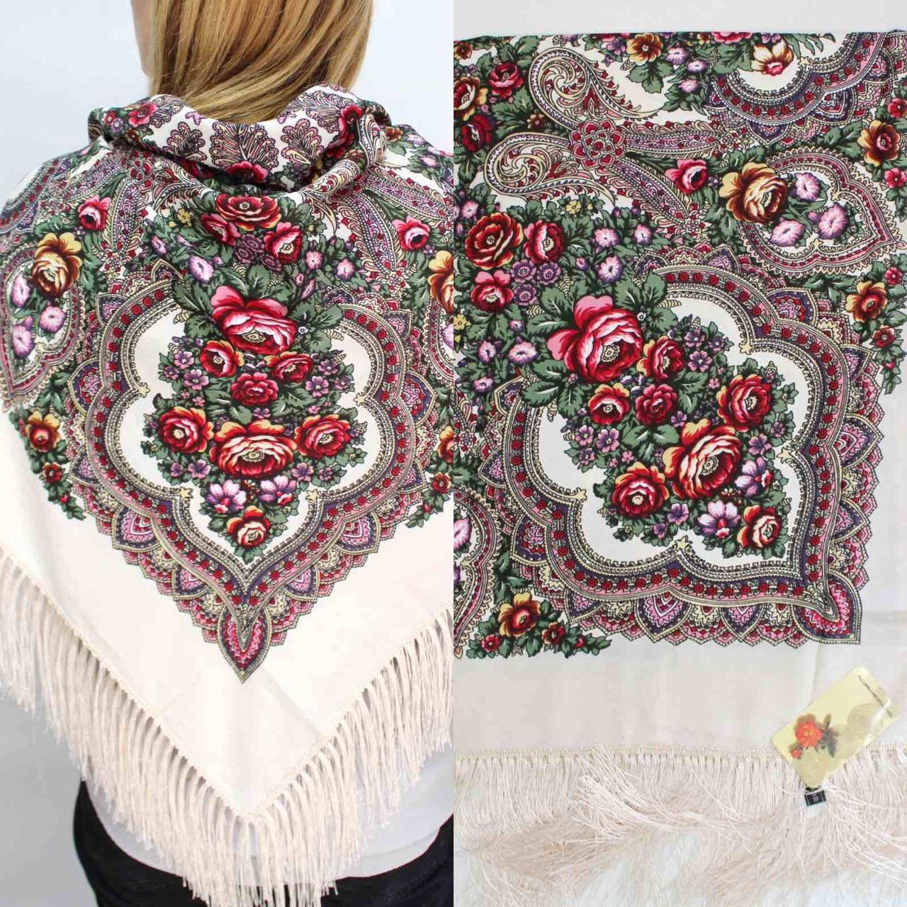 

Хустка в народному стилі (молочна) 611016