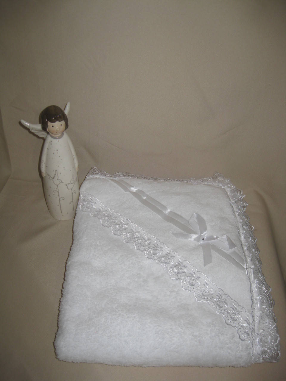 

Крижмо «Вельможа». Крещение ребенка - крыжма. Полотенце, плед с уголком, капюшоном. Крыжмы. Плед для ребенка, Белый