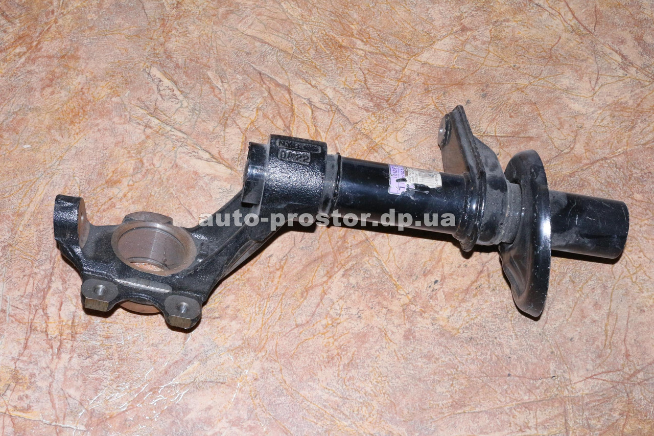 Кулак поворотний Ланос1,5 (GM) лівий 96219508