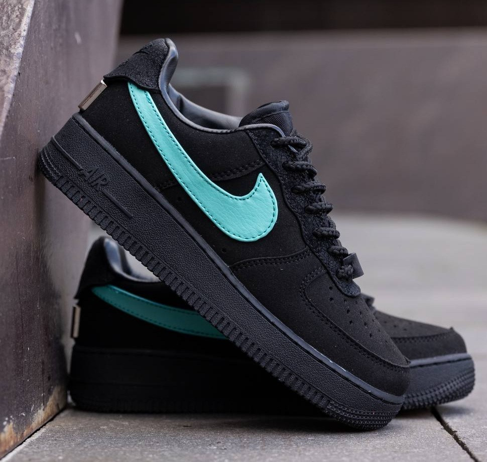 Жіночі кросівки Nike Air Force 1 Low Tiffany & Co демісезонні весна-осінь чорні. Живе фото