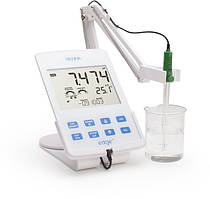 Лабораторні настільні pH-метри: для точних робіт та дослідів