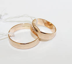 Золоті каблучки