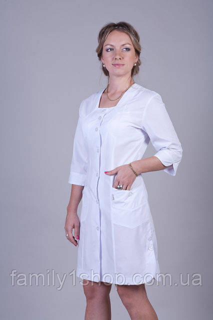 Медичний халат жіночий на ґудзиках.